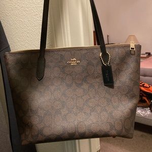 Coach Shoulder Bag